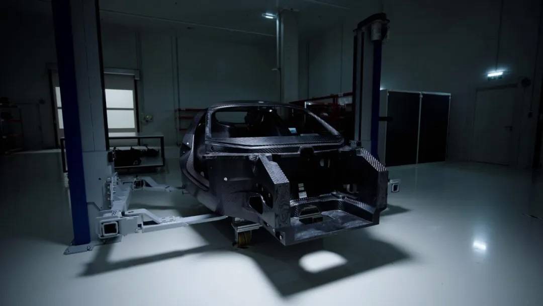 高精度跟踪式三维扫描技术赋能高端超跑部件质量控制与检测